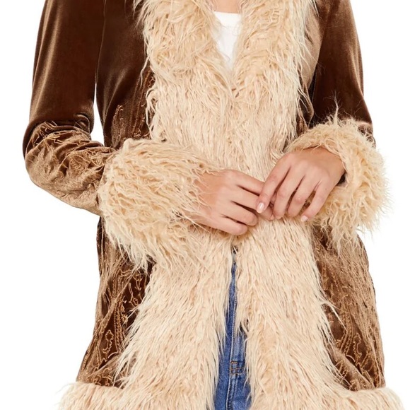 Forever 21 Penny Lane Coat. Faux Fur-Trim Embroidered Coat w/Pockets Size Small - Picture 6 of 10